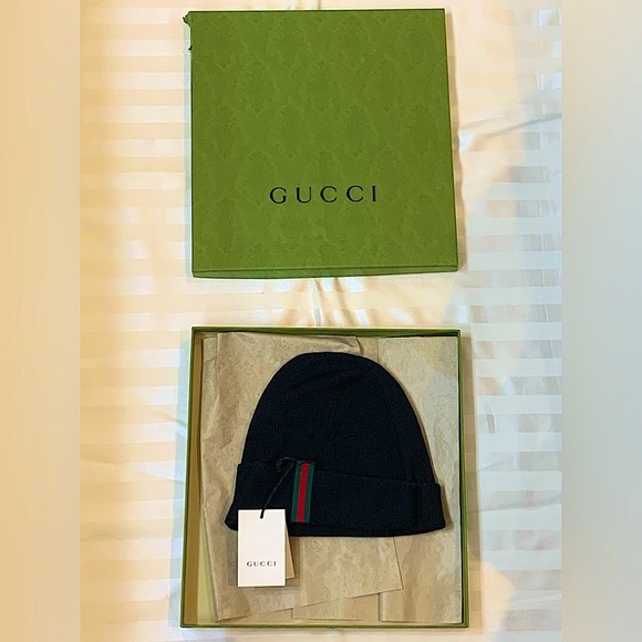 GUCCI HAT 💯 % AUTHENTIC NEW W/TAGS!! IN BOX!! ❤️ - Picture 1 of 10